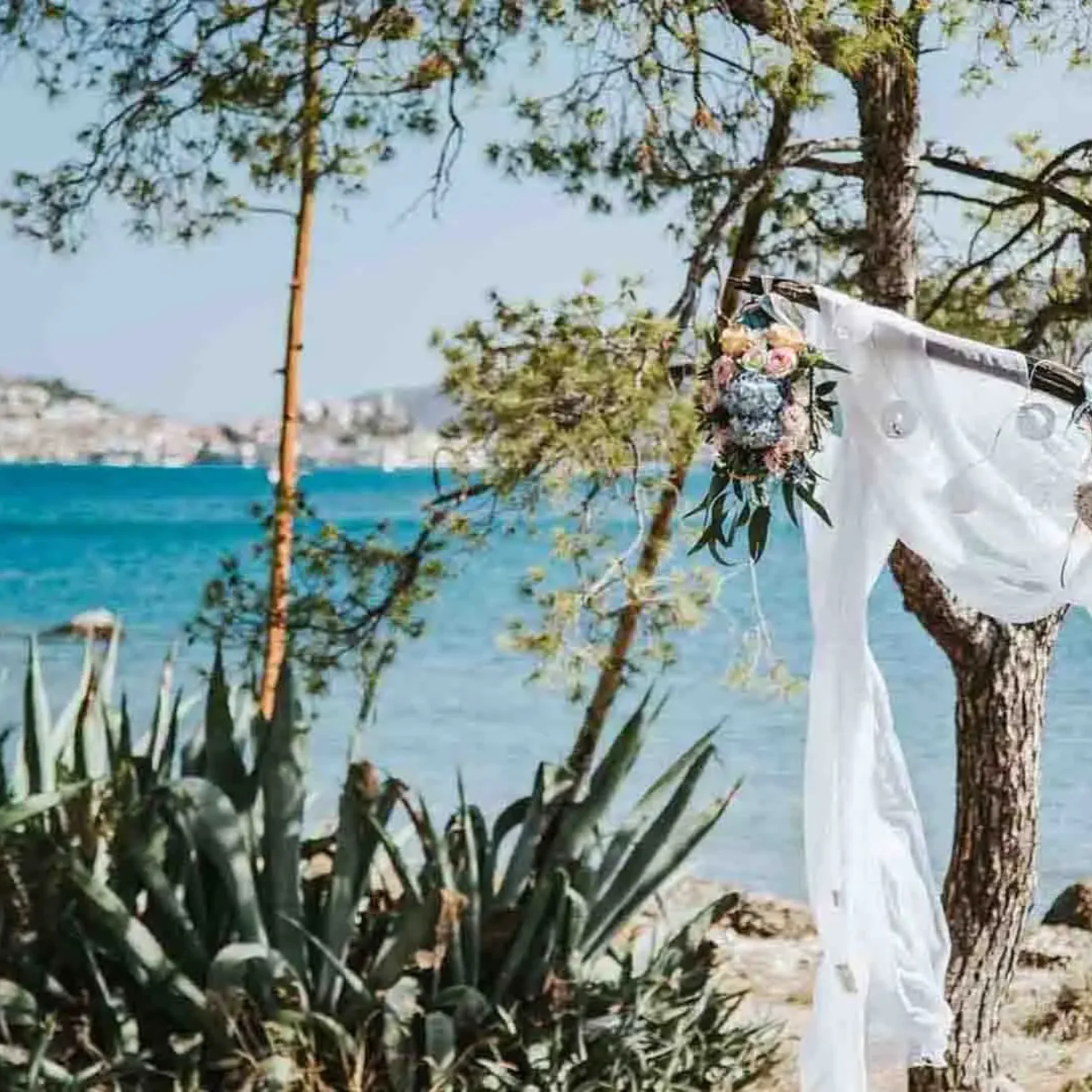 Askeli Restaurant | Weddings | Image 7